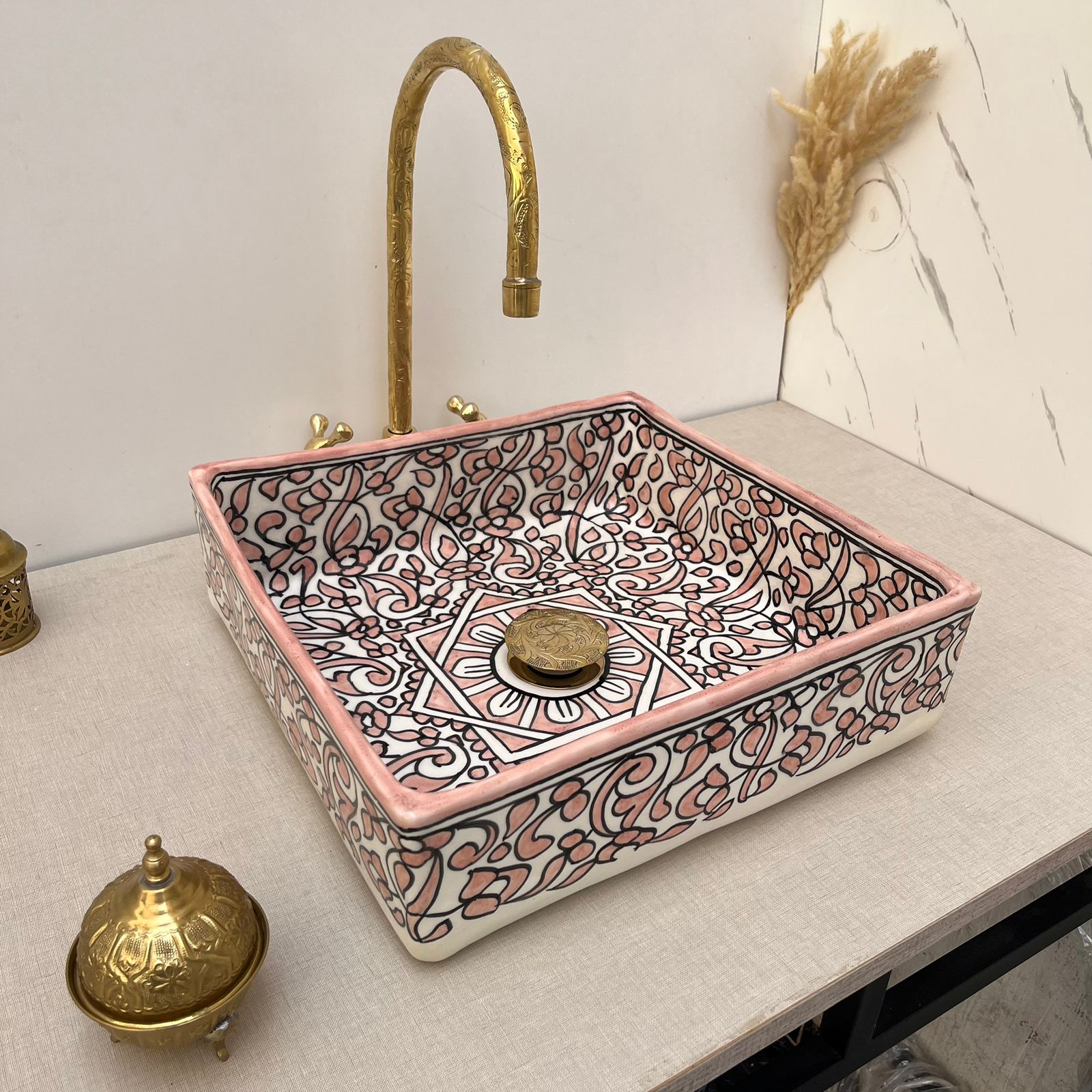 Lavabo Artigianale Rosa Arabesque Quadrato — Ceramica Marocchina