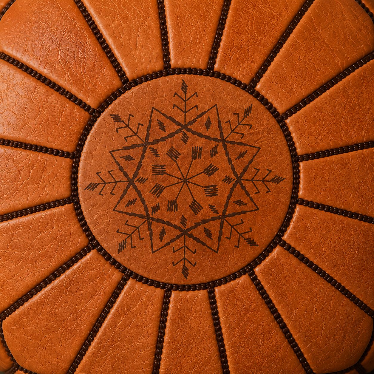 Pouf Marocchino in Pelle Artigianale – Arancio Terracotta